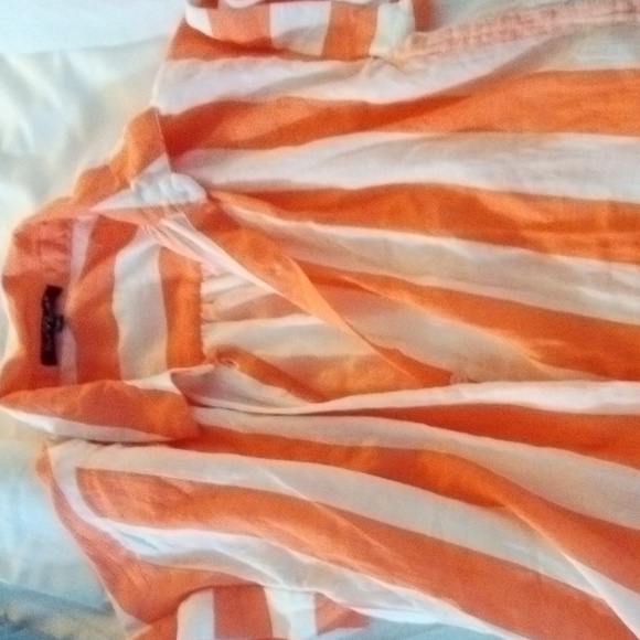 Cute, orange, short sleeve button up - Picture 2 of 3